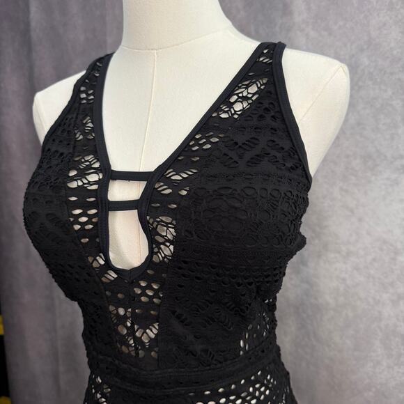 Black XL Cutout Crochet One-Piece Swimsuit with Tie Back and lace look NWT - Picture 3 of 12